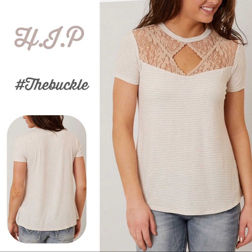 Adorable like New H.I.P top with lace 💕 key hole